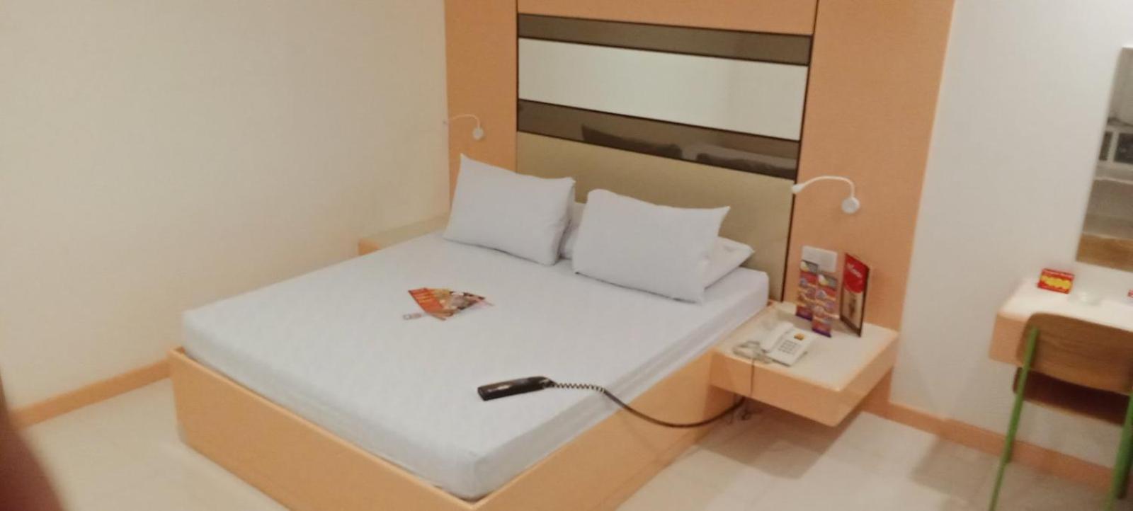 Hotel Sogo Buendia Pasay Eksteriør bilde