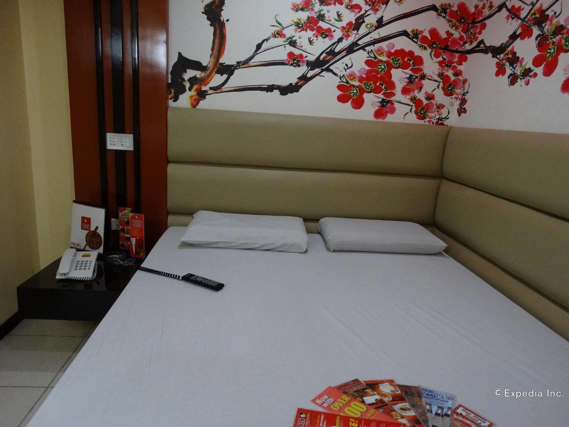Hotel Sogo Buendia Pasay Eksteriør bilde